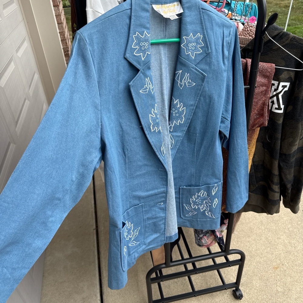 Lilly of California Blue Embroidered Blazer - Picture 3 of 4
